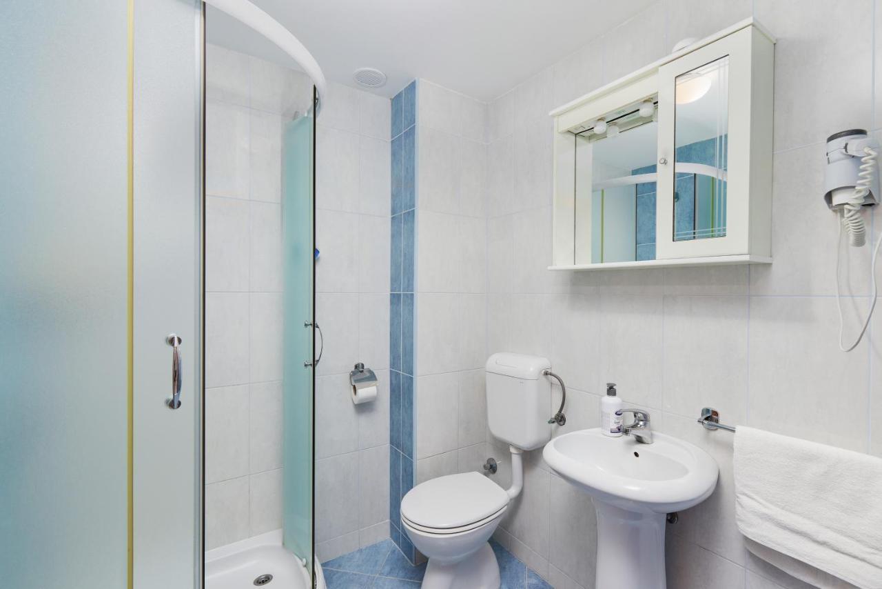 Rosic Apartments Tivat Exterior foto