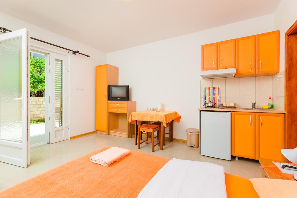 Rosic Apartments Tivat Habitación foto